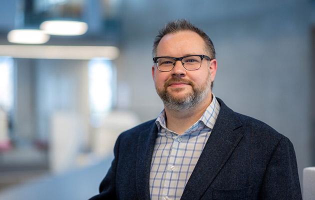 CEO Brian Hills
